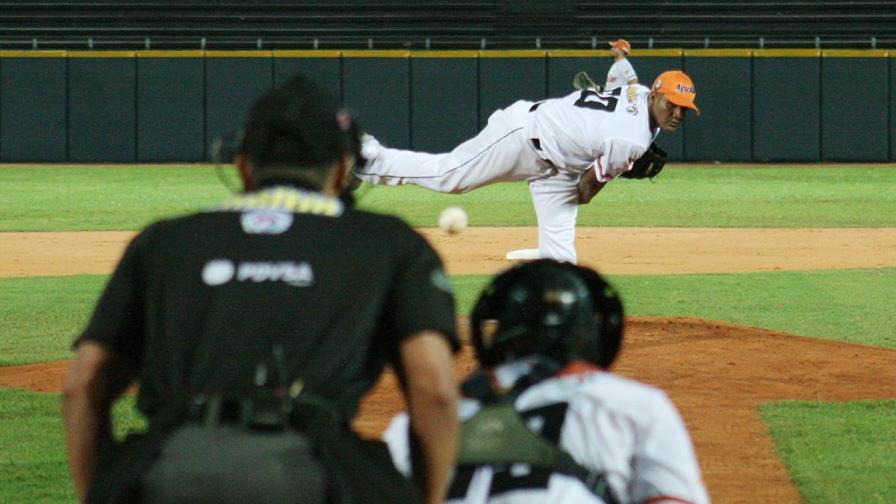Venezuela: Logan Duran y Águilas dominan a Cardenales Venezuela: Logan Duran y Águilas dominan a Cardenales