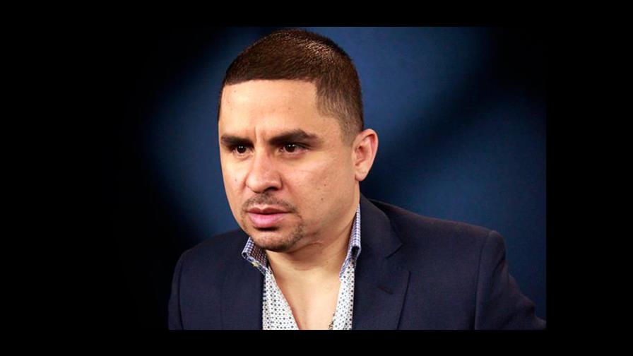 Cantante Larry Hernández reveló el grave problema sexual que le dejó el COVID-19