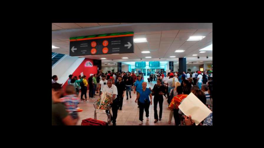Gobierno dicta nuevas medidas en los aeropuertos por el COVID-19 Gobierno dicta nuevas medidas en los aeropuertos por el COVID-19