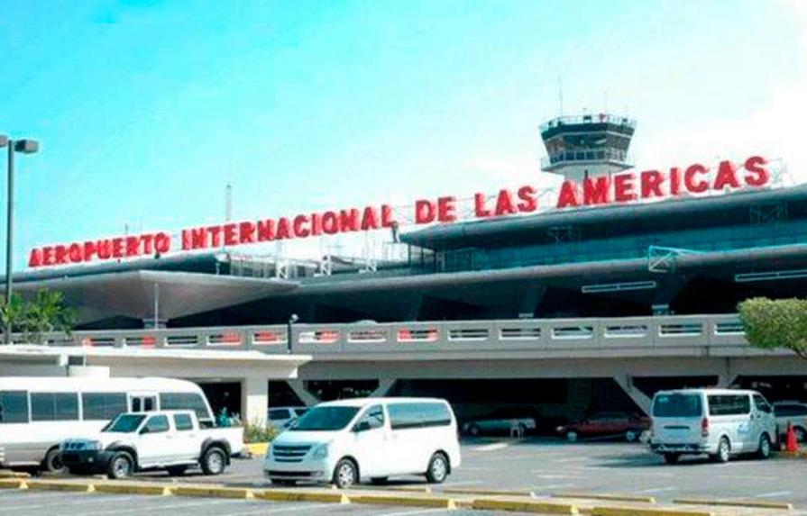 Reabren aeropuerto Las Américas tras cierre de dos horas por accidente de jet privado