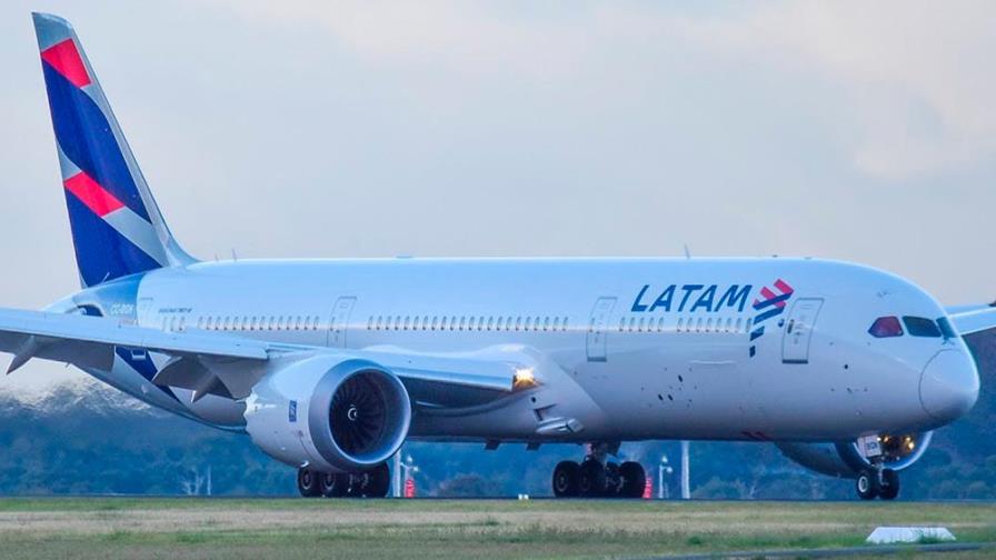 Ingresos de Latam caen 62.5 % en el segundo trimestre debido a la pandemia