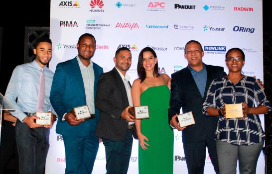 Compusoluciones celebra encuentro navideño con clientes y suplidores