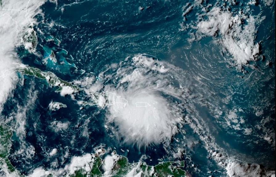 Se fortalece tormenta Laura antes de llegar a la República Dominicana 