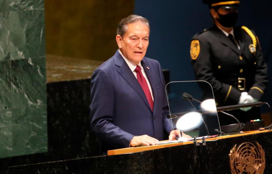 Presidente de Panamá invoca esfuerzo conjunto para enfrentar la migración 