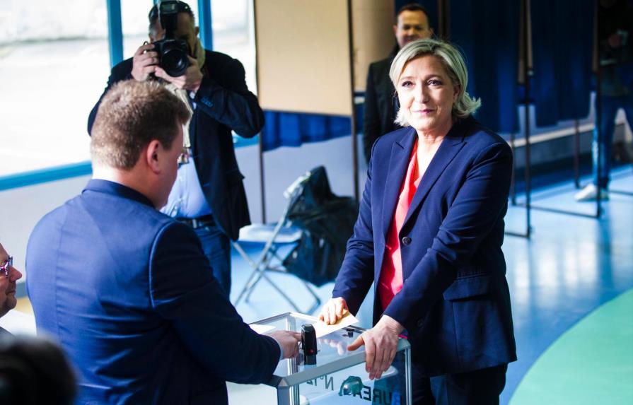 La Justicia absuelve a Le Pen de la publicación de fotos de ejecuciones del Estado Islámico