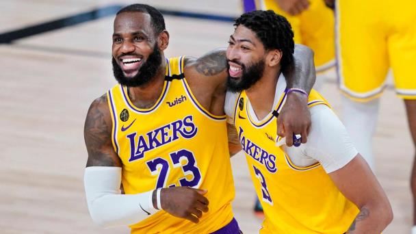 El “rey’ LeBron James y los Lakers a por el trono histórico de la NBA