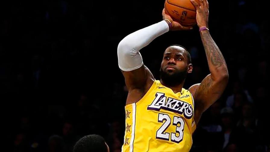 LeBron se asegura US$85 MM por dos años LeBron se asegura US$85 MM por dos años