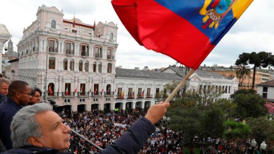 El presidente de Ecuador restablece su Gobierno en Quito tras cesar protestas El presidente de Ecuador restablece su Gobierno en Quito tras cesar protestas