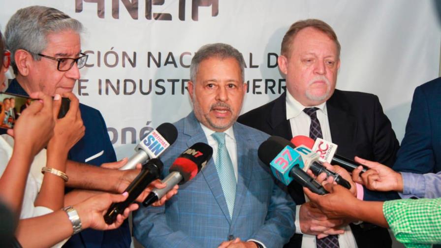 Empresarios analizan crisis que afecta al PLD luego de las primarias