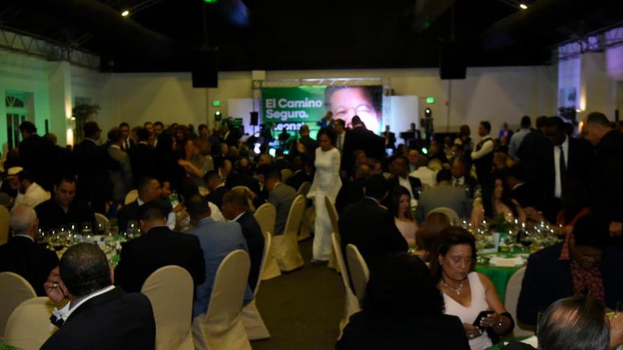 Leonel realiza cena para recaudar fondos; plato cuesta RD$200 mil Leonel realiza cena para recaudar fondos; plato cuesta RD$200 mil