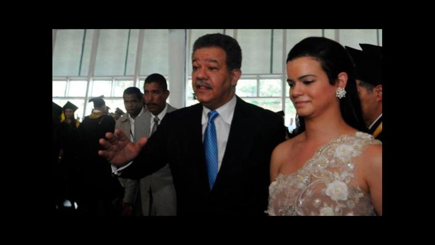 Nicole a su padre Leonel: “Papi, tú los pusiste, tú los quitaste”