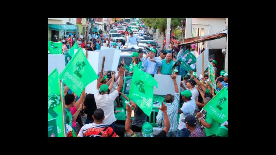 Leonel dice la Fuerza del Pueblo enfrenta “enemigos poderosos y adversidades” Leonel dice la Fuerza del Pueblo enfrenta “enemigos poderosos y adversidades”