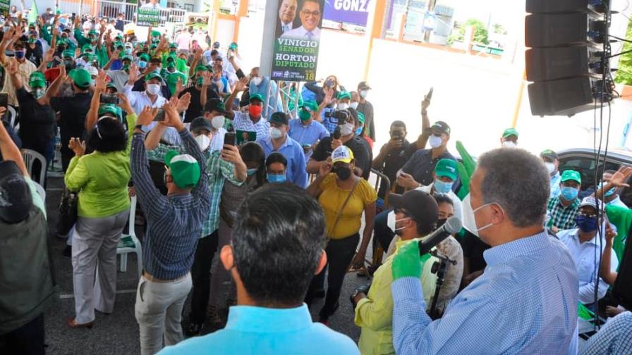 Leonel dice será prioridad la educación, capacitación y empleos para los jóvenes Leonel dice será prioridad la educación, capacitación y empleos para los jóvenes