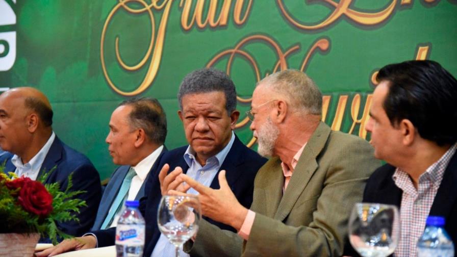 Leonel Fernández exige a la JCE vigilar gastos de campaña electoral