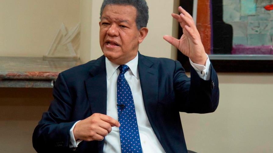Leonel Fernández extiende “sentidas condolencias” a Altagracia Salazar por la muerte de su padre