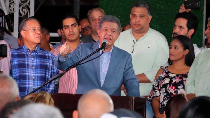 Leonel sigue sus amarres para sacar del poder a “cúpula palaciega” Leonel sigue sus amarres para sacar del poder a “cúpula palaciega”