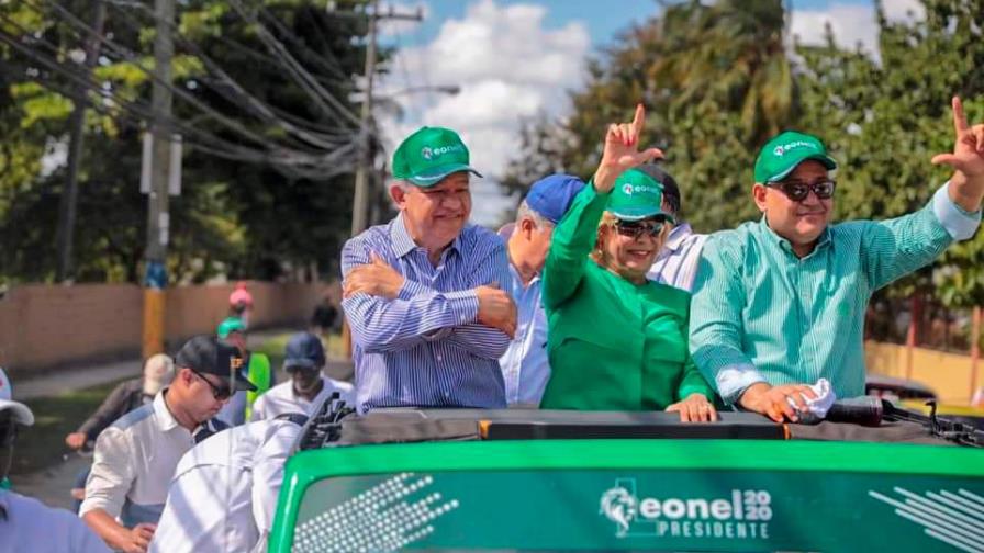 Leonel recorre Santo Domingo Este