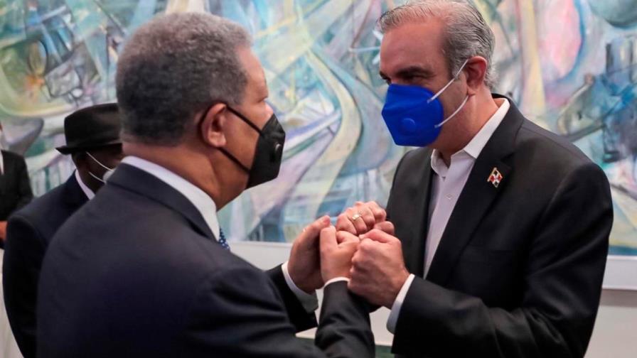 Luis Abinader y Leonel Fernández conversan en Funglode 