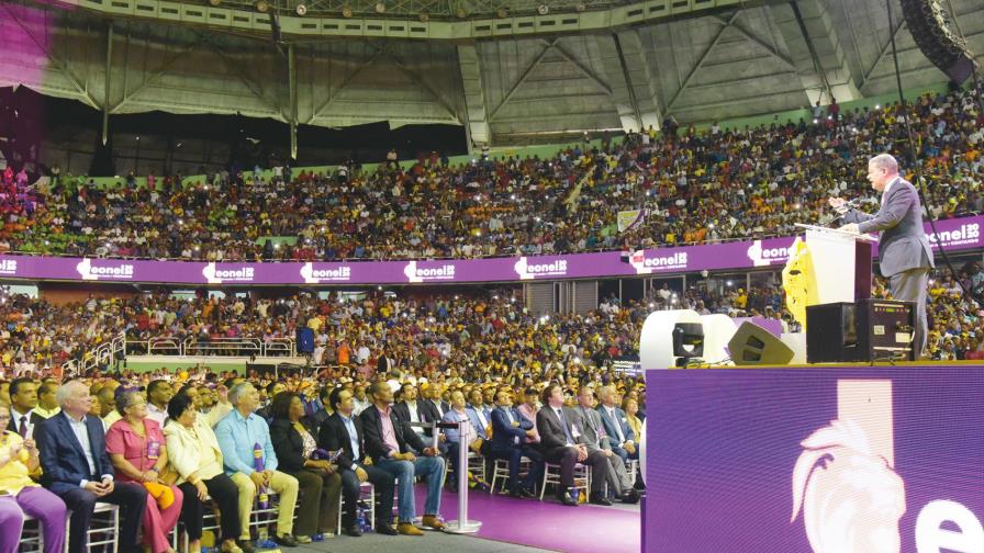 Partidos anunciarían “Opción Morada” para candidatura de Leonel Fernández
