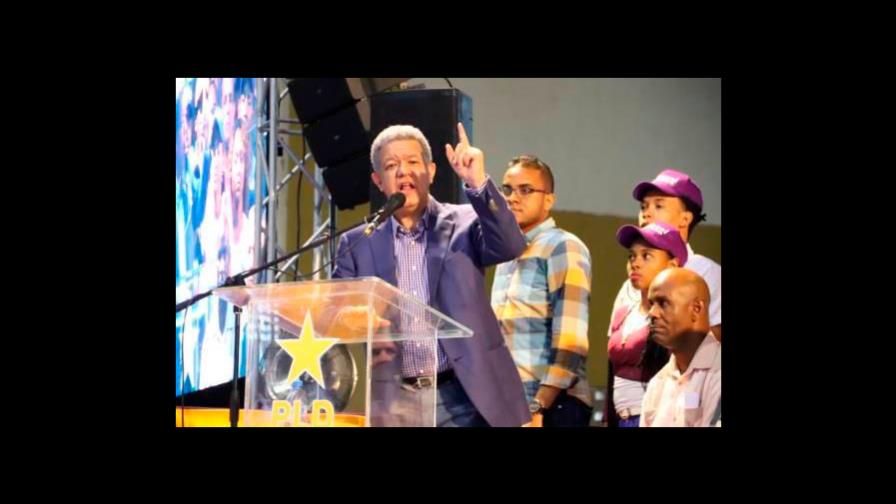 Leonel sigue juramentaciones de La Fuerza del Pueblo este domingo en el Distrito Leonel sigue juramentaciones de La Fuerza del Pueblo este domingo en el Distrito
