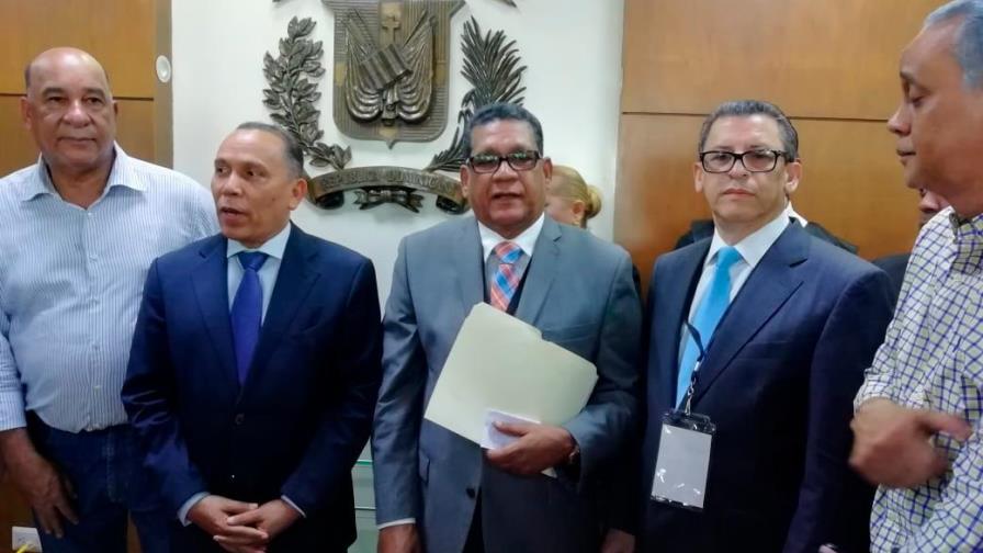 Delegados de Leonel piden que la OEA y la UE supervisen auditoría a los equipos utilizados en las primarias 