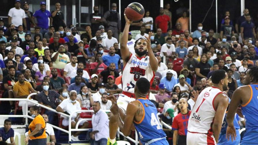 Leones conquistan tercera corona de la LNB; derrotan a los Titanes