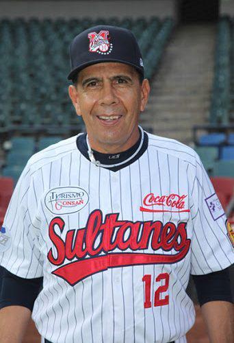 La primera víctima del COVID-19 en la pelota mexicana es el coach Leo Rodríguez