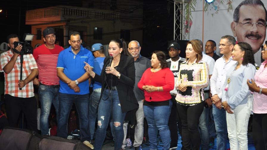 Lethi Vásquez afirma que lo importante de la Navidad es la unificación familiar