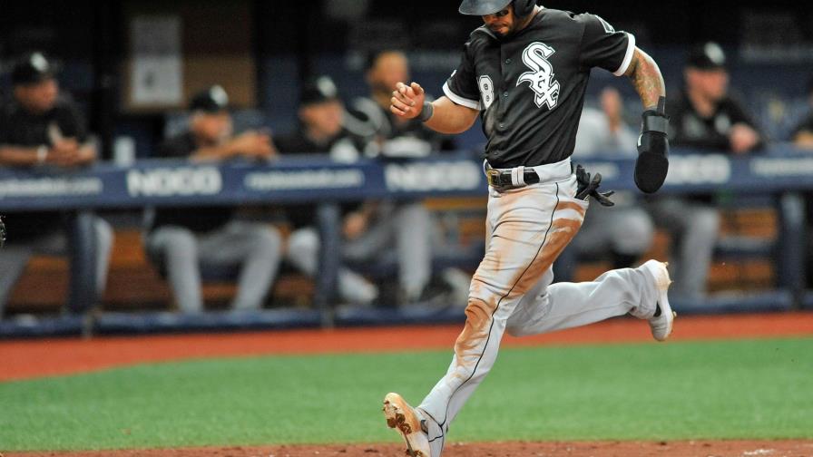 Leury García dispara tres dobletes y ayuda a cortar racha negativa de Medias Blancas 