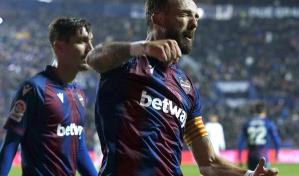 Victoria de Levante ante el Real Madrid lleva al Barcelona al liderato