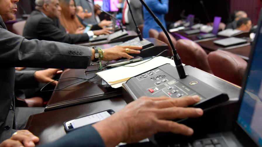 Comisión especial seguirá estudio Ley Electoral