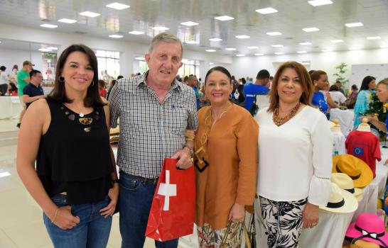 Bazar Internacional de las Damas Diplomáticas Bazar Internacional de las Damas Diplomáticas