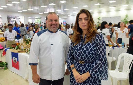 Bazar Internacional de las Damas Diplomáticas Bazar Internacional de las Damas Diplomáticas