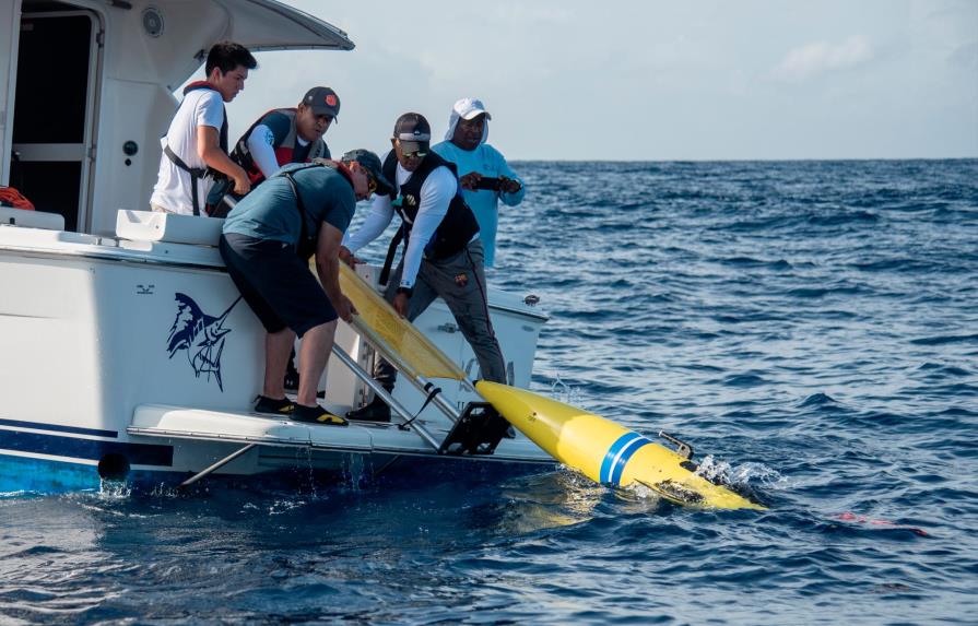 Lanzan primer planeador autónomo submarino en RD para pronosticar mejor los huracanes