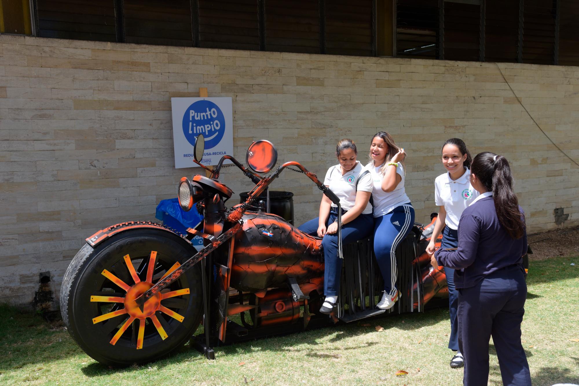 La Semana del Reciclaje tiene atractivos. ( Luis Gómez)