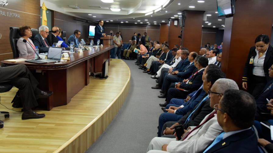 Desde junio, la JCE estará en diálogo permanente con los partidos políticos