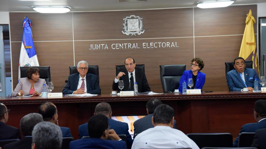 Complejidad voto en exterior preocupa JCE