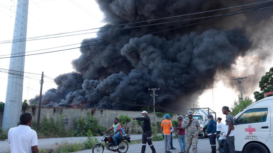 Un problema eléctrico pudo causar incendio en fábrica de Haina