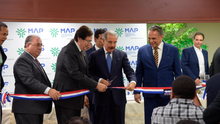 El presidente Danilo Medina inaugura sede del MAP El presidente Danilo Medina inaugura sede del MAP