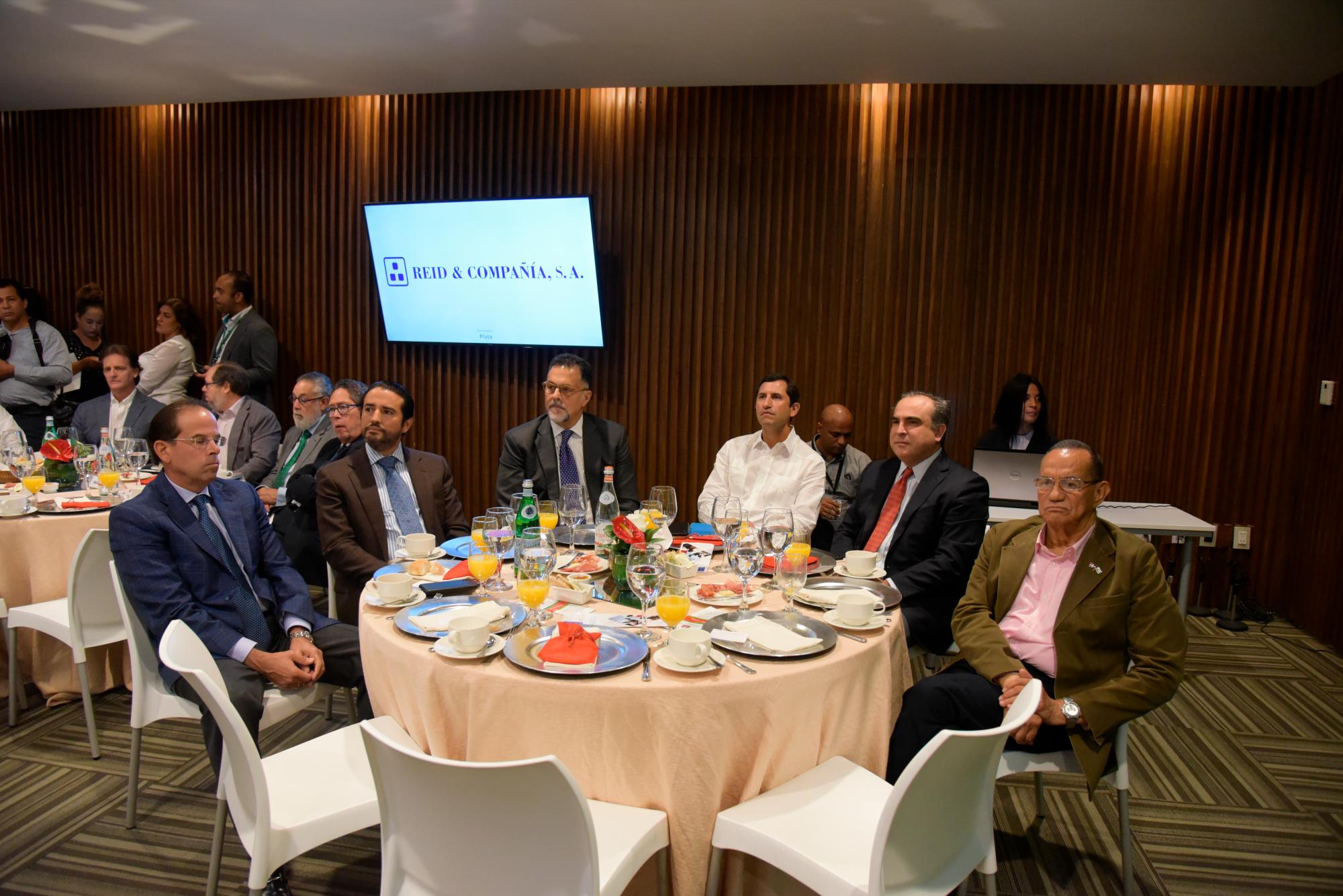 Representantes de diferentes sectores asistieron a la actividad.