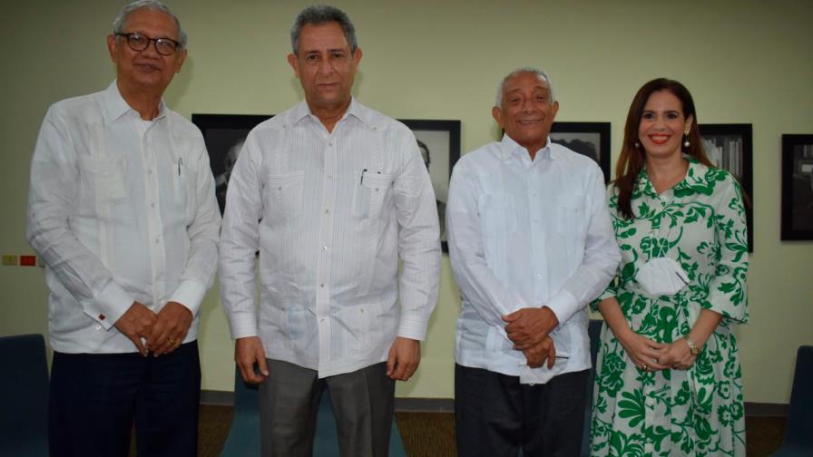 Félix Jiménez presentó libro sobre historia de la música dominicana Félix Jiménez presentó libro sobre historia de la música dominicana