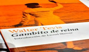 “Gambito de dama”, entre los 10 libros más vendidos de la semana