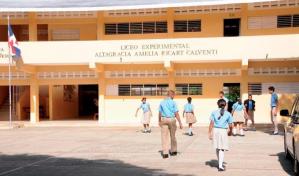  UASD adeuda tres millones de pesos a maestros contratados