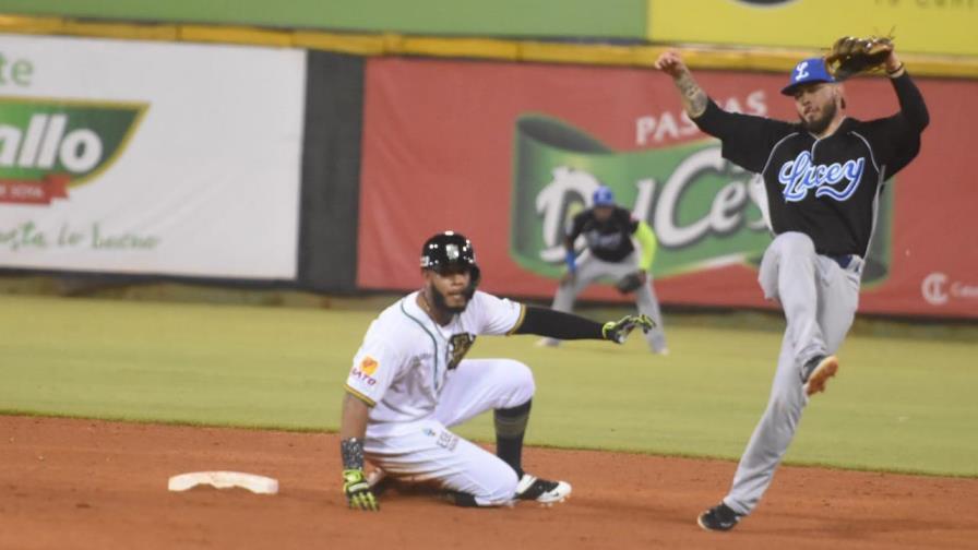 El Licey llegó a 500 triunfos frente las Estrellas en la pelota invernal