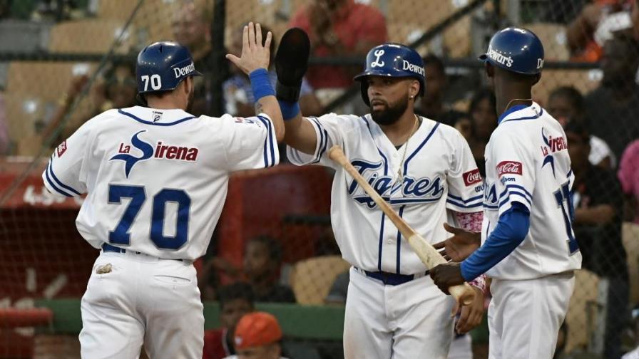 El Licey amplía dominio sobre los Toros y se afianza en el tercer lugar de la pelota invernal