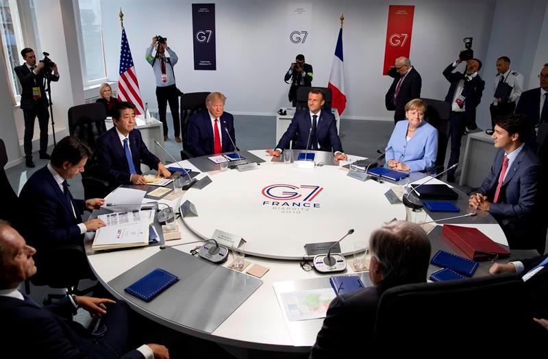 Rusia sume al G7 en un debate existencial