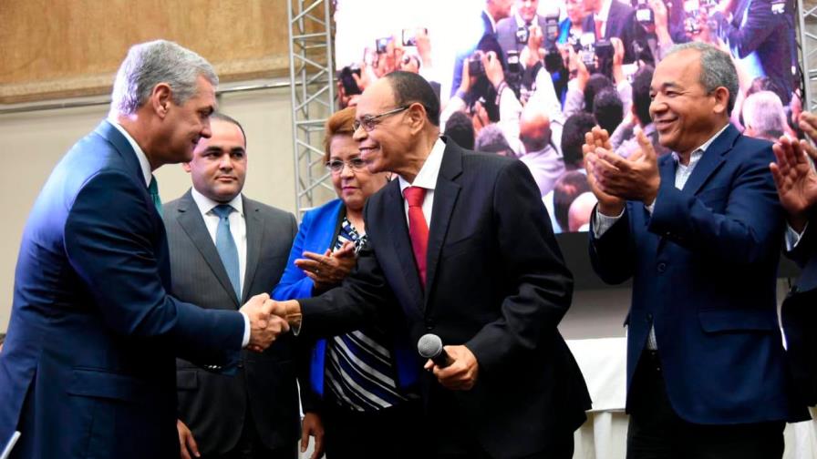 Cuestionan Lidio Cadet no ha presentado una investigación desde que ingresó a ética gubernamental