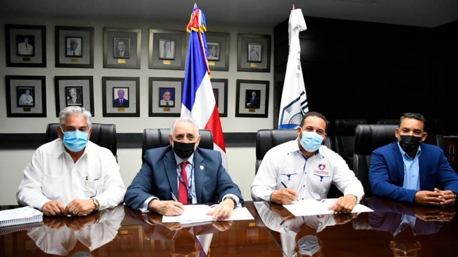 Lidom y Fenapepro finalmente firman su nuevo convenio colectivo Lidom y Fenapepro finalmente firman su nuevo convenio colectivo