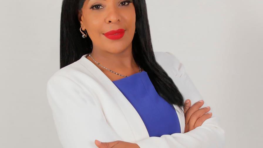 Diputada de ultramar electa pide ir en rescate de dominicanos varados en Milán