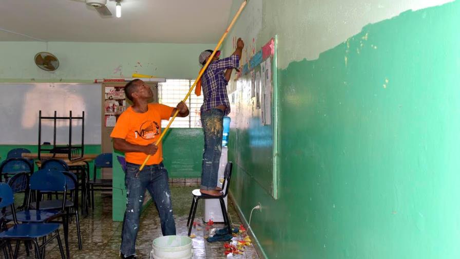 Educación prepara centros educativos para el retorno de estudiantes a clases Educación prepara centros educativos para el retorno de estudiantes a clases